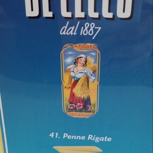 Vintage De Cecco Tin for Penne Pasta with Blue and Yellow Graphics Kitchen Decor - Picture 8 of 10